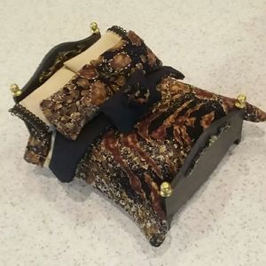 Handmade 1:12 Scale Bed & Bedding